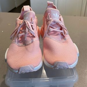 Adidas boost women’s size 7